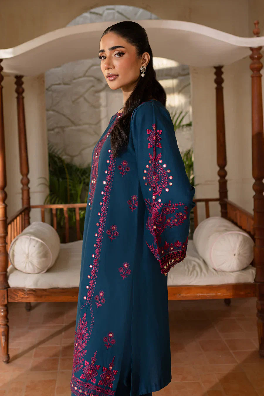 BATIK - 2PC DHANAK EMBROIDERED SHIRT AND EMBROIDERED TROUSER - HZG2033